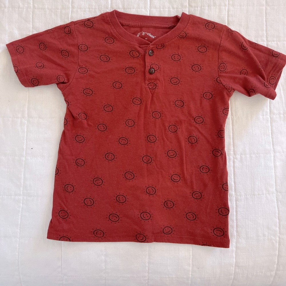 Art Class Smiley Tee